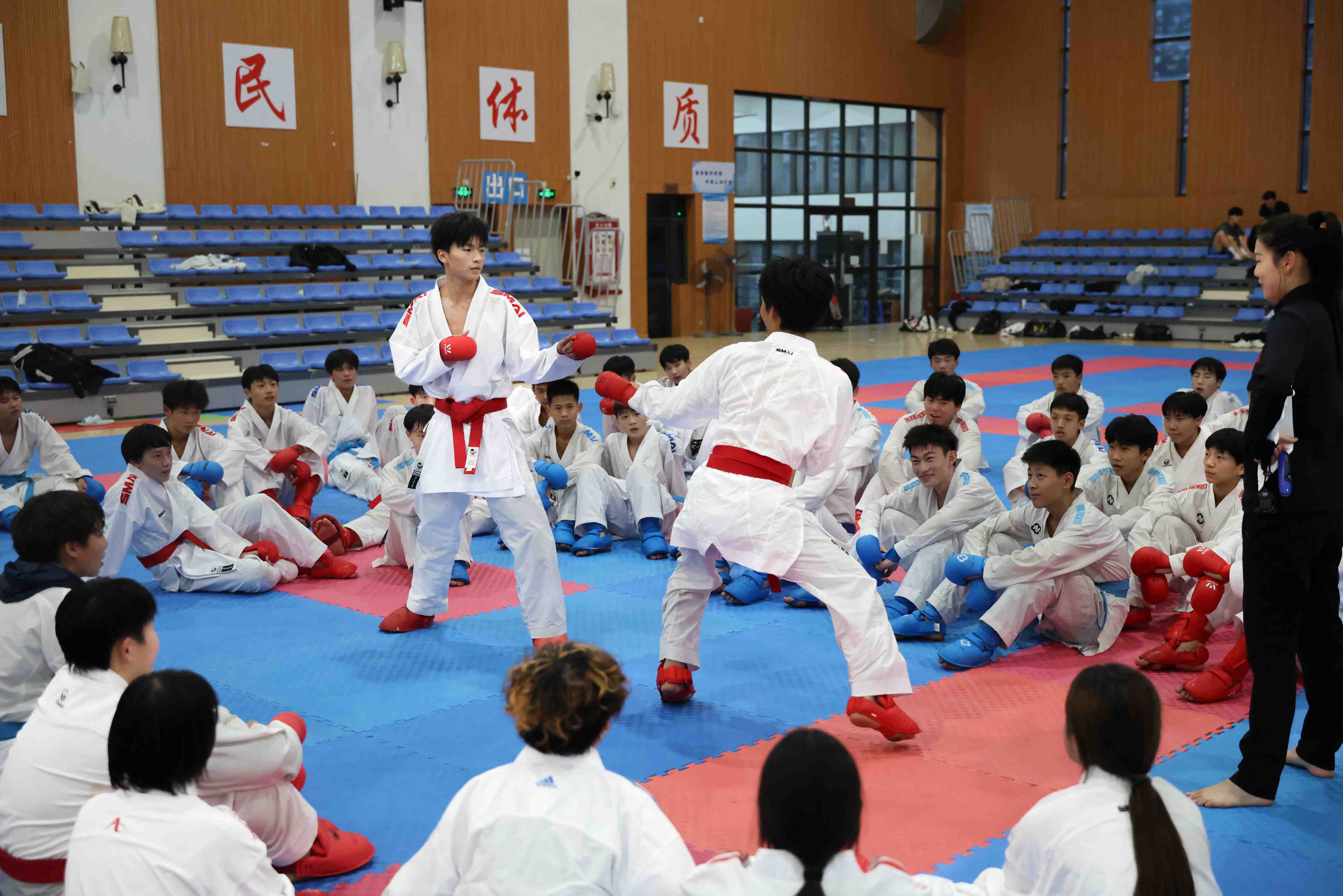 新媒工作室 任怡谨 (24).jpg