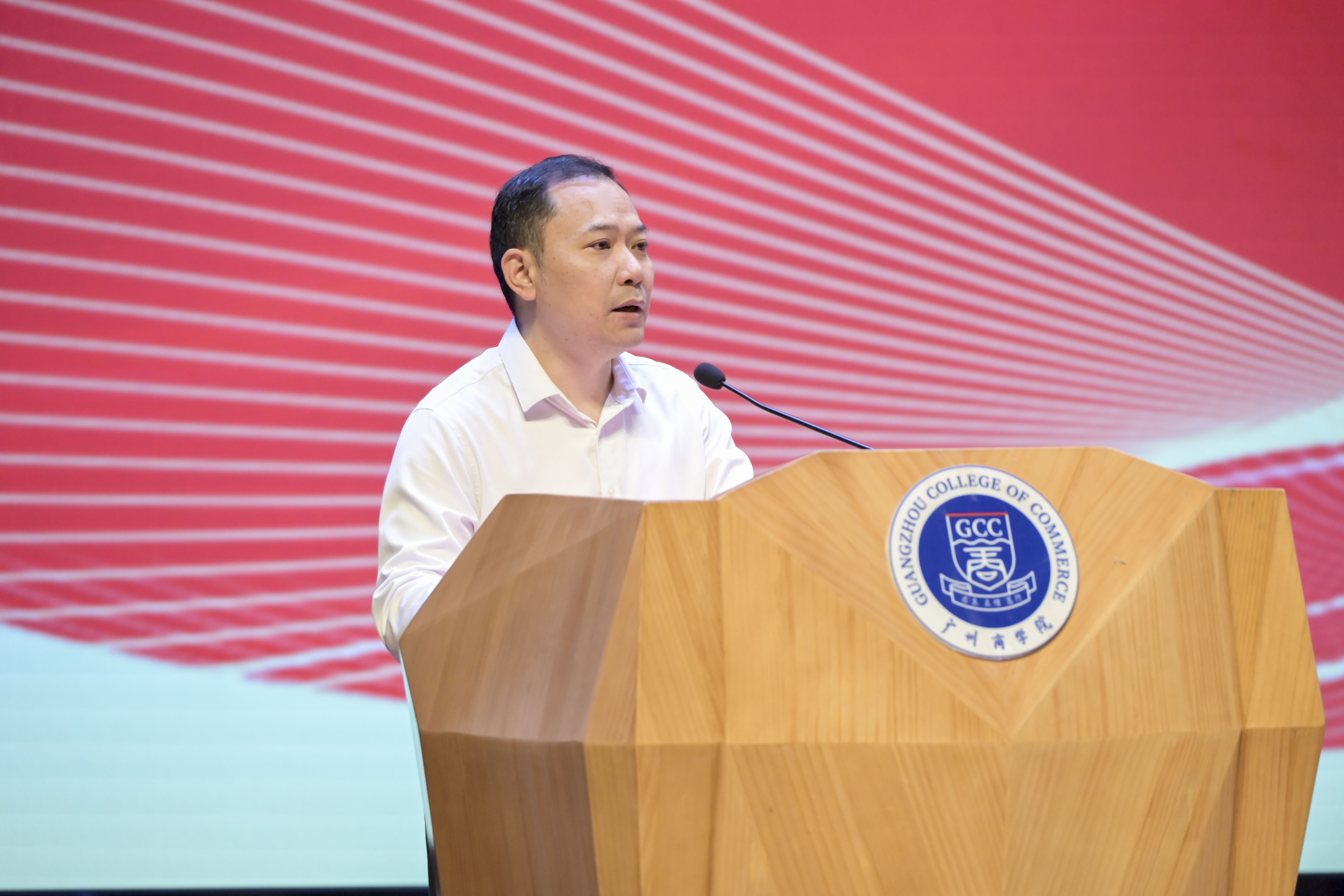 4何柏略讲话 李志越.jpg