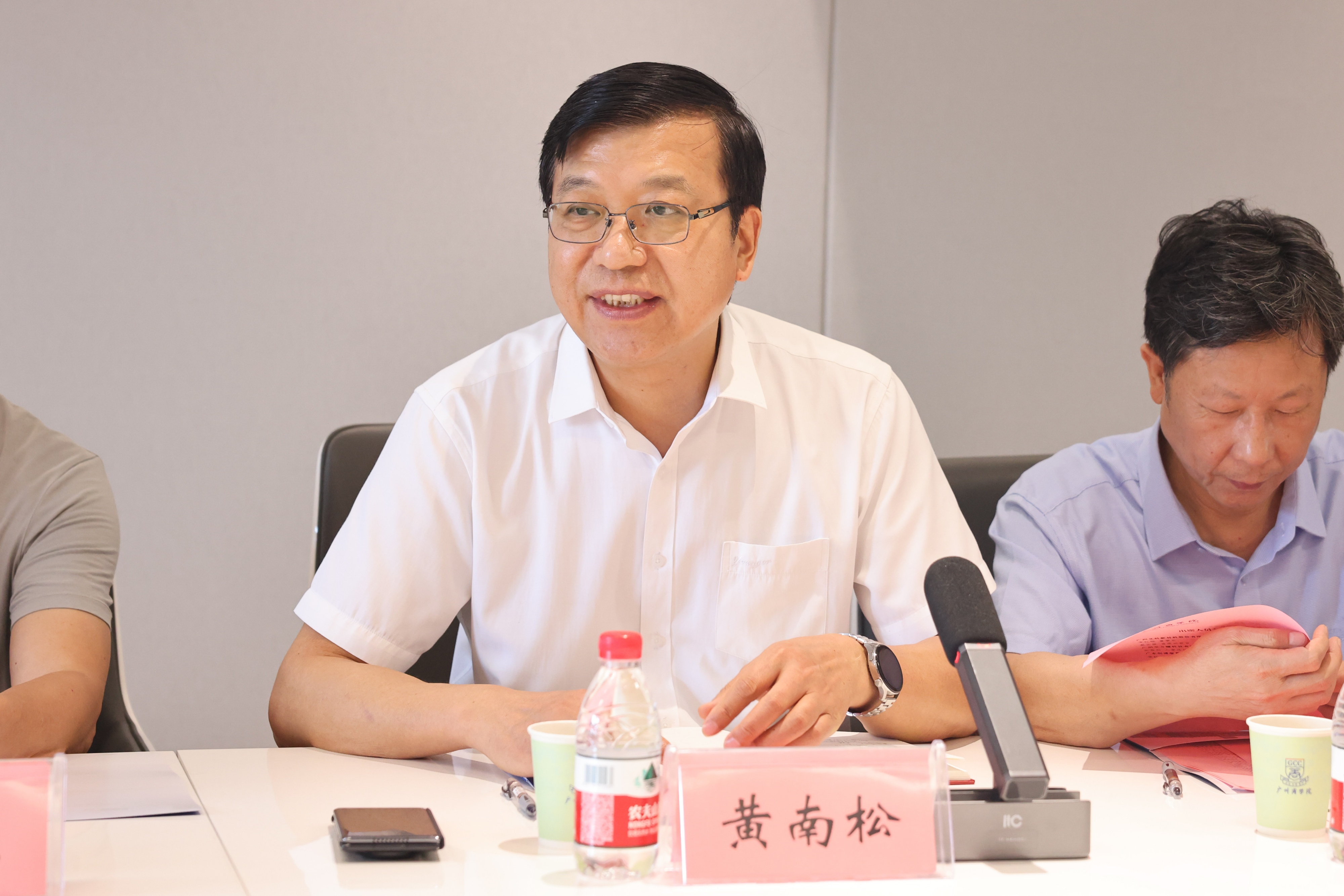 图3 执行校长黄南松讲话_副本.jpg